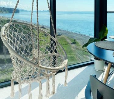 Chakvi Apartment | Oceanfront Bohoroom: Guest Rated 9.7 with Family-Friendly Vibes