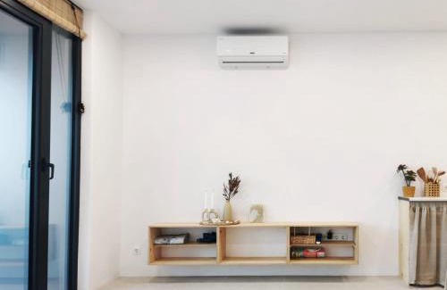 Chakvi Apartment | Oceanfront Bohoroom: Guest Rated 9.7 with Family-Friendly Vibes