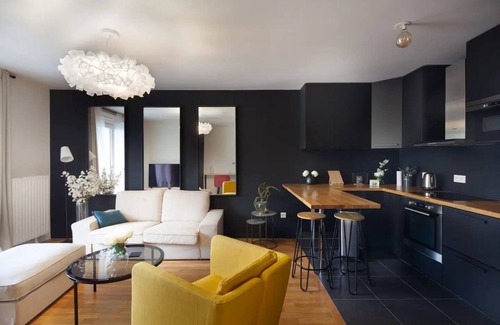 Bois-Colombes Apartment | Cozy Bois-Colombes Retreat with Terrace Near St Lazare