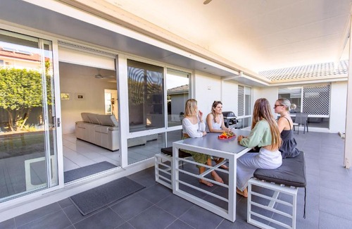 Bokarina House | Beachside Haven at Bokarina - Steps from the Ocean