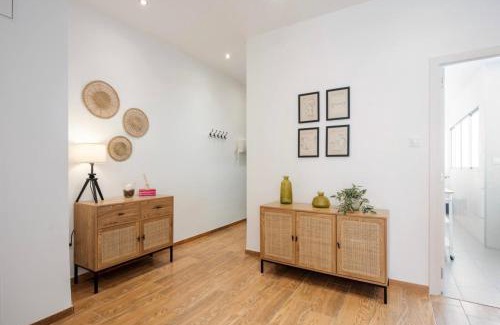 Ensanche Centro Apartment | Family-Friendly Bokeron Host in Soho Málaga - Rated 9.4/10