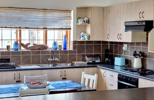 Boknes Strand House | Mermaids Cottage Boknes: Steps to Beach, Pet Friendly & Spa