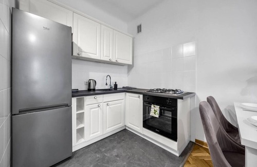 Mokotow Apartment | Bokserska Apt - Chopin Airport Nerby - by Rentujemy