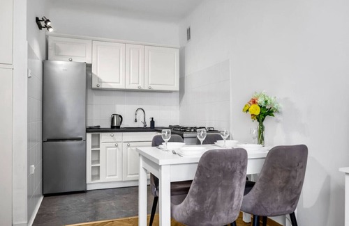 Mokotow Apartment | Bokserska Apt - Chopin Airport Nerby - by Rentujemy