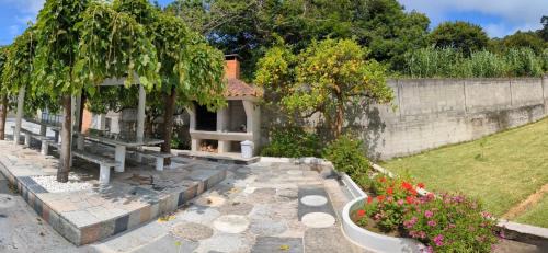Nigran House | Pet-Friendly Bolboreta Nigrán with Oceanfront Views