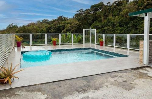 Le Vauclin House | Inviting Bold'Air: Pool with Ocean View and Family-Friendly