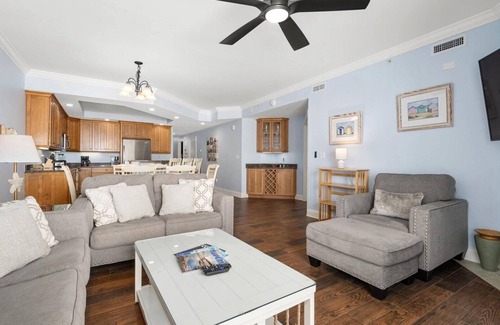 Ocean City Condo | Bright Oceanfront Retreat with Pool & Spa on the Boardwalk
