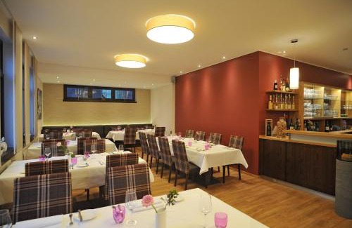 Rodalben Hotel | Pet-Friendly Bold´S Hotel-Restaurant "Zum Grünen Kranz"