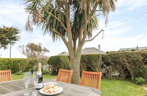 Trebetherick House | Discover Bolenowe: Family & Pet-Friendly Getaway