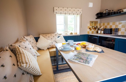 Burwardsley Cottage | Bolesworth Bothy - sleeps 2 guests in 1 bedroom