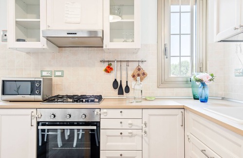 Bolognina Apartment | Budget-Friendly Bolognina Cozy Apartment with Breakfast Included