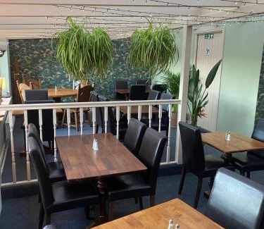 Richmond Hotel | Discover Bolton Arms Downholme: Family-Friendly Retreat