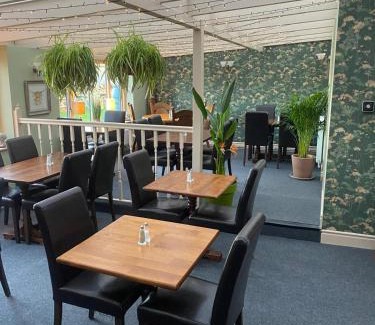 Richmond Hotel | Discover Bolton Arms Downholme: Family-Friendly Retreat