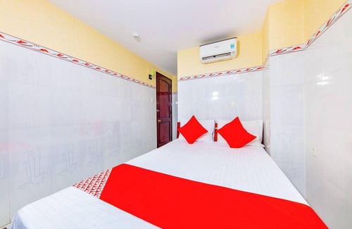 Vinh Hai Hotel | Enjoy the Beach at BOM BAY HOTEL 2 – Rated 8/10!