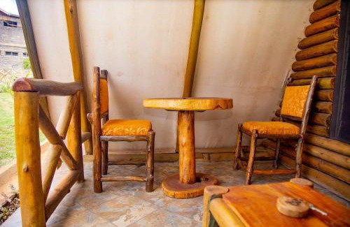 Voi Cabin | Top-Rated Boma Simba Safari Lodge with Pool and Dining