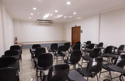 Uberaba Hotel | BOMBONATO HOTEL - Easy Airport Access & Family-Friendly Stay