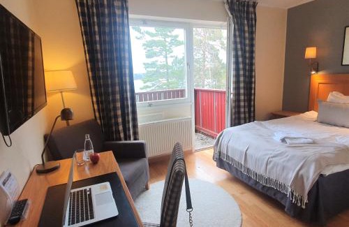 Jarna Hotel | Relax at Bommersvik Hotell & Konferens with Ocean Views