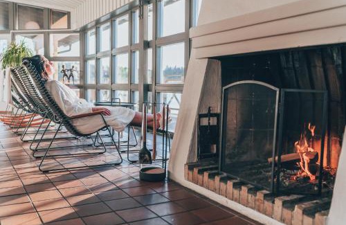 Jarna Hotel | Relax at Bommersvik Hotell & Konferens with Ocean Views