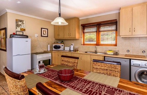 Montagu Cottage | Discover Bon Accord Farm Cottages: 4-Star Stay with Pool