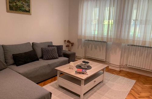Izola Apartment | Bonaca: Oceanfront Escape with Exceptional 9.5/10 Rating
