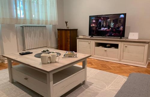 Izola Apartment | Bonaca: Oceanfront Escape with Exceptional 9.5/10 Rating