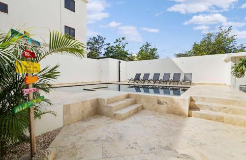 Playa Apartment | Bonaire Beach Apartment 12 with communal pool and diving facilities