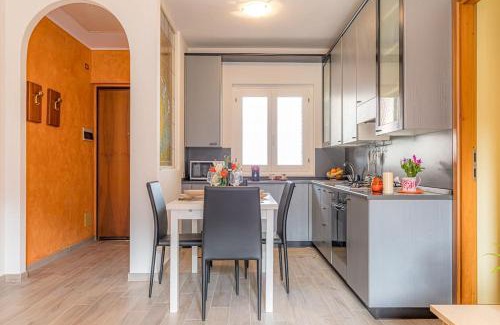 Carlazzo Apartment | Bonardi's Home - Embrace the Beauty of Lakeside Living