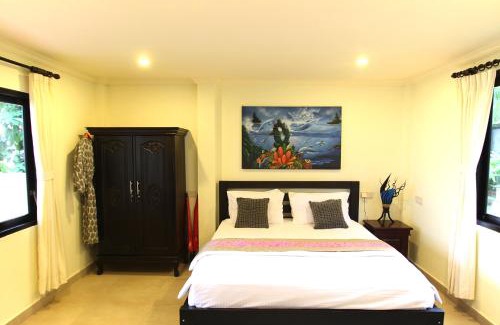 Bondalem Villa | Serene Bondalem Beach Club: Oceanfront Bliss Awaits