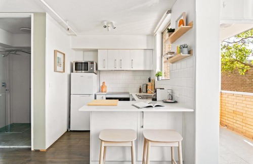 Bondi Apartment | Bondi Studio with Rooftop Pool and Ocean Views