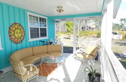 North Andros Cottage | Eco-Friendly Forest House: Your Bone-Fishing Retreat Awaits