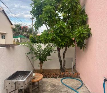 Dong Hoa House | Relax at Bong Bong House with Oceanfront Views