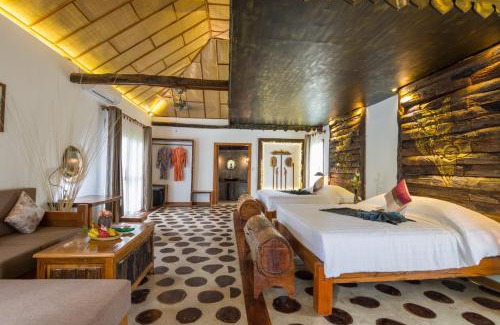 Banteay Srei Hotel | Experience Nature at Bong Thom Forest Lodge with Pool & Breakfast