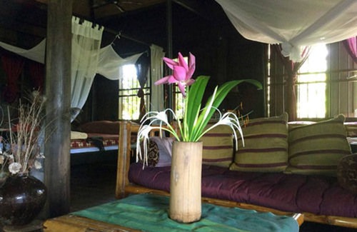 Banteay Srei Hotel | Discover Comfort at Bong Thom Home Stay with Pool & Dining