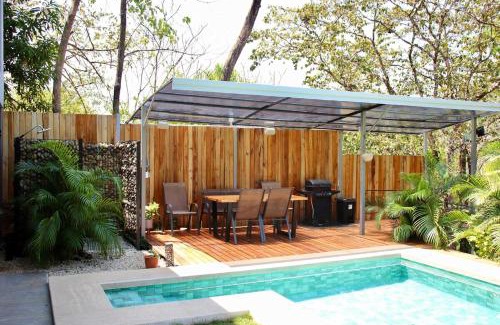 Canton Hojancha Villa | Discover Bongo's Lodge: Oceanfront Retreat for Families