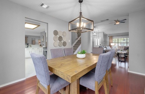 Indian Oaks House | Pet-Friendly Retreat 'Boni and Blithe' with Pool Access