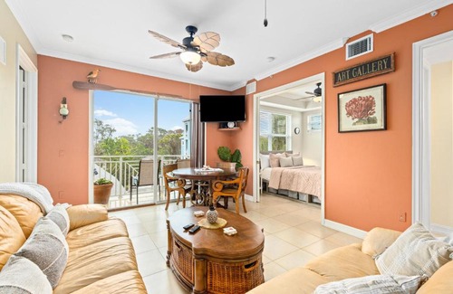 Bonita Shores Hotel | Family-Friendly Bonita Beachwalk 304A with Pool Access