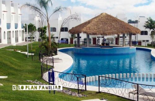 Tequesquitengo House | Relaxing Bonita Casa with Pool and Lake Access