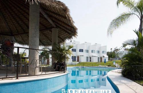 Tequesquitengo House | Relaxing Bonita Casa with Pool and Lake Access