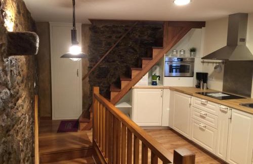 Pontedeume Apartment | Cozy Bonita Casa in Pontedeume with Oceanfront Views