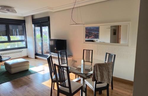 San Sebastian de los Reyes Apartment | Discover Bonita Vivienda in San Sebastian: Family-Friendly Oasis