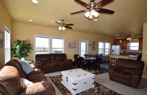 Gilchrist House | Pet-Friendly Bonita Vista: Oceanfront Retreat in Gilchrist
