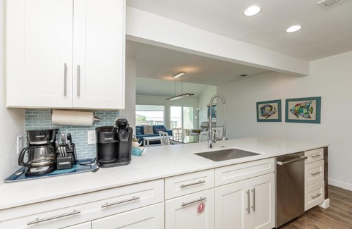 Corpus Christi Apartment | Family-Friendly Bonita Vista: Top Reviewed & Kitchen Ready