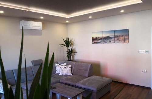 Postojna Apartment | Delightful Bonito Apartment: Family-Friendly Stay, 10/10 Rating