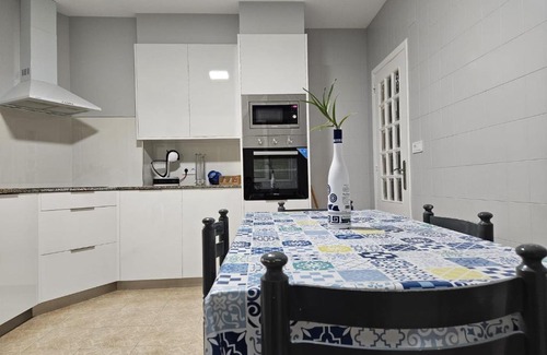 O Grove Apartment | Delightful Candela Apartment in O Grove - Pet Friendly Stay
