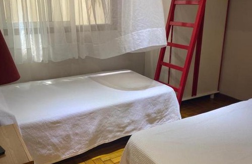 Baiona Old Town Apartment | Modern and Central Apartment with Family-Friendly Amenities