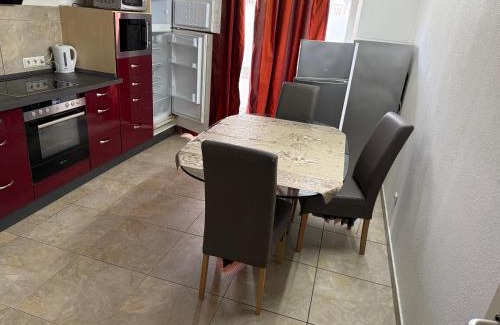 Alt-Godesberg Apartment | Inviting Bonn Appartments - Ideal for Family Getaways