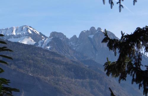 Saint-Jean-de-Maurienne Apartment | Bonne Nouvelle: Guest Rated 9.1 with Family-Friendly Amenities