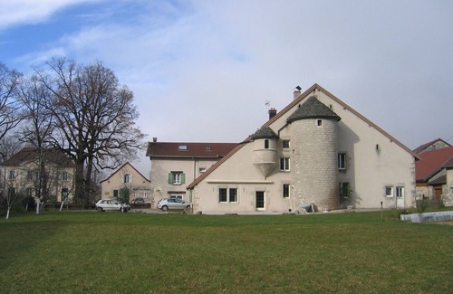 Bonnefontaine Apartment | Guest Rated: 9.6 - Bonnefontaine Jura Apartment for Families