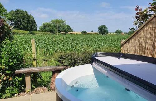 Burgh Saint Peter Apartment | Bonneys Barn Retreat - Guest Rated 10/10 for Family Fun