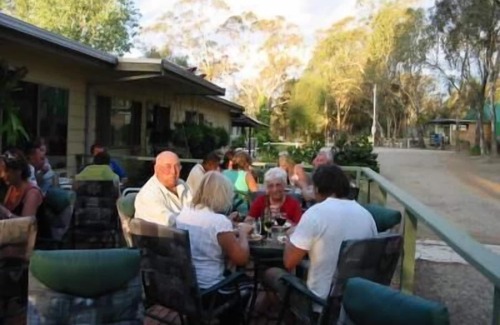 Bonnie Doon RV Rental | Family-Friendly Bonnie Doon Caravan Park with Pool Access
